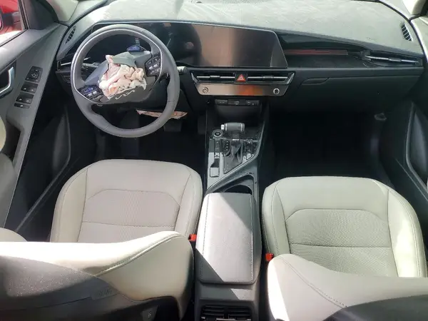 KNDCR3LE5S5251758 2025 KIA NIRO - Image 8