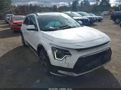 KNDCR3LE6P5049521 2023 KIA NIRO