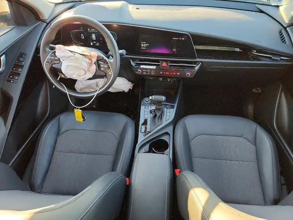 KNDCR3LE6P5051379 2023 KIA NIRO - Image 8