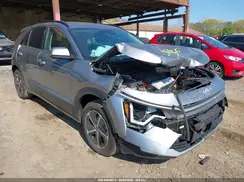 KNDCR3LE6P5056923 2023 KIA NIRO