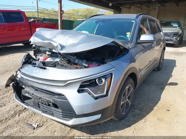 KNDCR3LE6P5056923 2023 KIA NIRO - Image 2