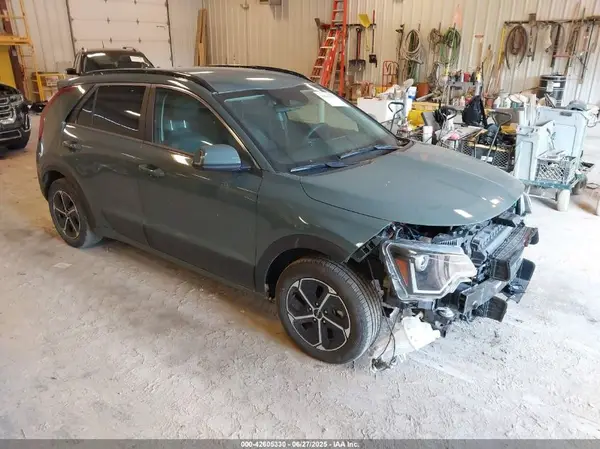 KNDCR3LE6P5059000 2023 KIA NIRO - Image 1