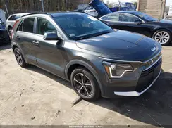 KNDCR3LE6P5071423 2023 KIA NIRO