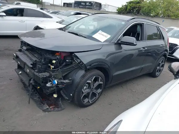 KNDCR3LE6P5071714 2023 KIA NIRO - Image 2