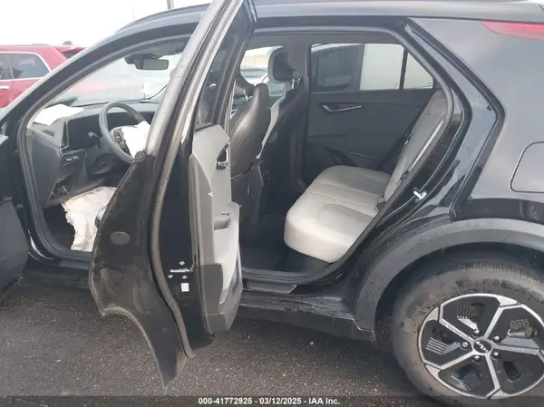 KNDCR3LE6P5081594 2023 KIA NIRO - Image 8