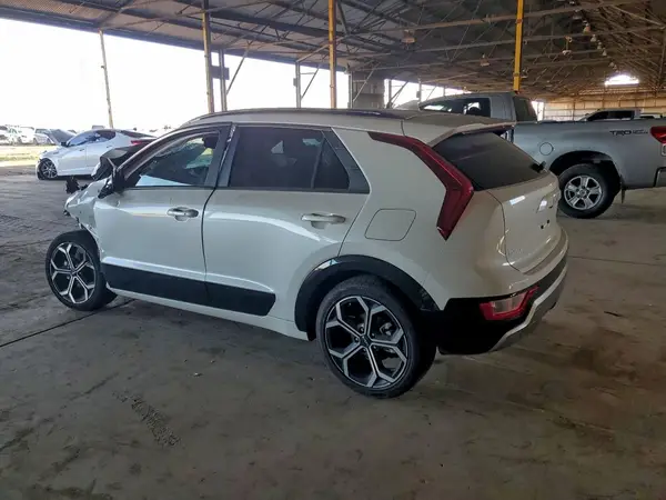 KNDCR3LE6P5109880 2023 KIA NIRO - Image 2