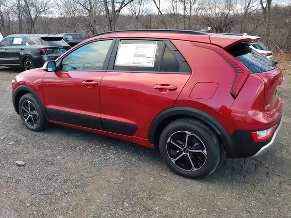 KNDCR3LE6S5213763 2025 KIA NIRO - Image 2
