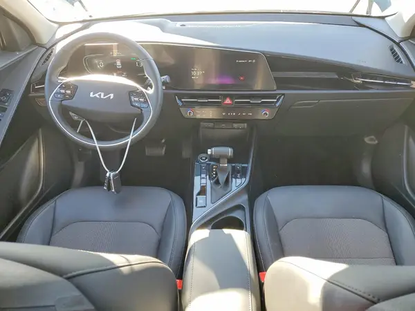 KNDCR3LE6S5251140 2025 KIA NIRO - Image 8