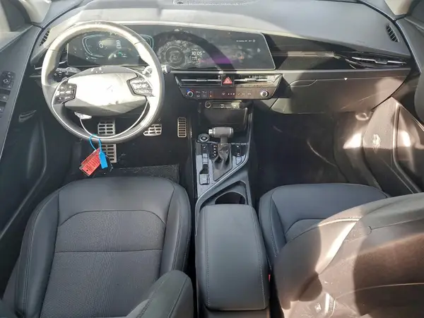 KNDCR3LE6S5262204 2025 KIA NIRO - Image 8