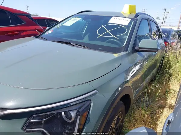 KNDCR3LE6T5318255 2026 KIA NIRO - Image 2
