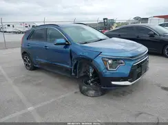 KNDCR3LE7P5040102 2023 KIA NIRO