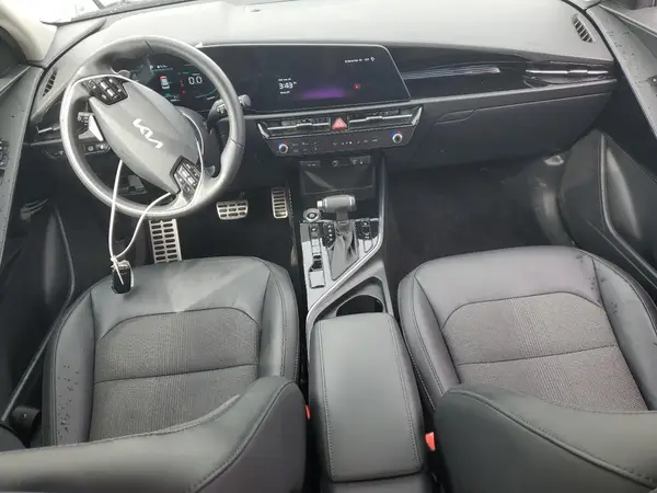KNDCR3LE7P5042352 2023 KIA NIRO - Image 8