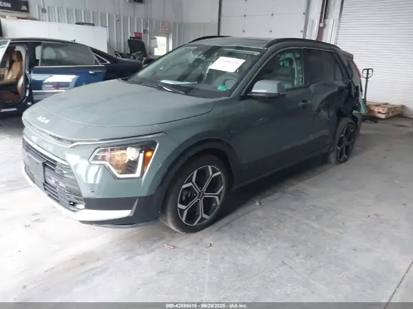 KNDCR3LE7P5047244 2023 KIA NIRO - Image 2