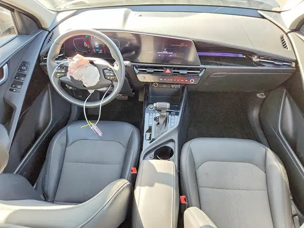 KNDCR3LE7P5050693 2023 KIA NIRO - Image 8