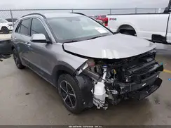 KNDCR3LE7P5059121 2023 KIA NIRO