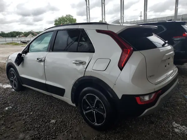 KNDCR3LE7P5059152 2023 KIA NIRO - Image 2