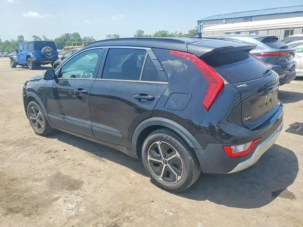 KNDCR3LE7P5060396 2023 KIA NIRO - Image 2
