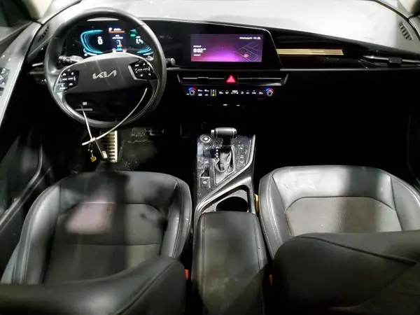 KNDCR3LE7P5060995 2023 KIA NIRO - Image 8