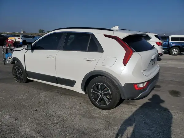 KNDCR3LE7P5068286 2023 KIA NIRO - Image 2