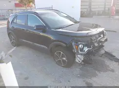 KNDCR3LE7P5069471 2023 KIA NIRO