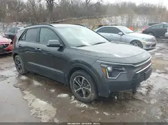 KNDCR3LE7P5085430 2023 KIA NIRO