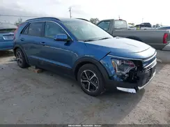 KNDCR3LE7P5090577 2023 KIA NIRO