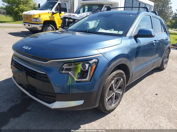 KNDCR3LE7P5091650 2023 KIA NIRO - Image 2