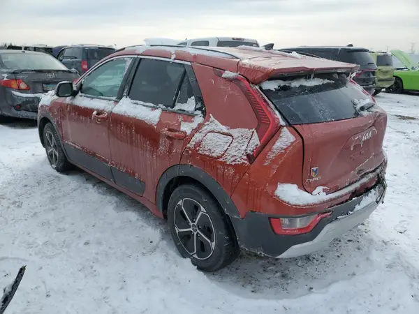 KNDCR3LE7P5098405 2023 KIA NIRO - Image 2