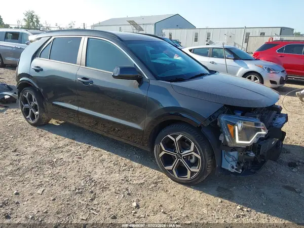 KNDCR3LE7R5121541 2024 KIA NIRO - Image 1