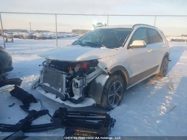 KNDCR3LE7R5123774 2024 KIA NIRO - Image 2
