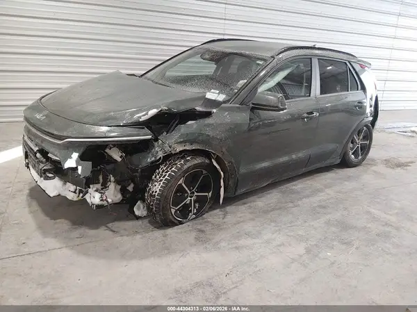 KNDCR3LE7R5124715 2024 KIA NIRO - Image 2