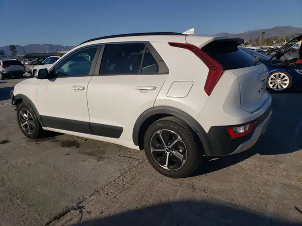 KNDCR3LE7R5148948 2024 KIA NIRO - Image 2