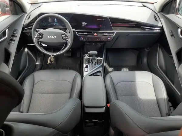 KNDCR3LE7R5149954 2024 KIA NIRO - Image 8