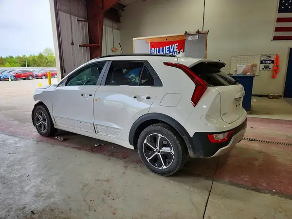 KNDCR3LE7R5171100 2024 KIA NIRO - Image 2
