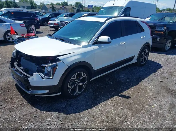 KNDCR3LE7R5172151 2024 KIA NIRO - Image 2