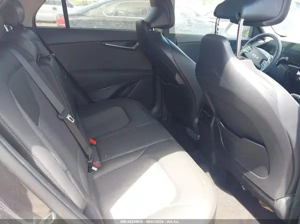 KNDCR3LE7R5175325 2024 KIA NIRO - Image 8