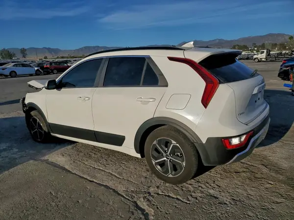 KNDCR3LE7R5186275 2024 KIA NIRO - Image 2
