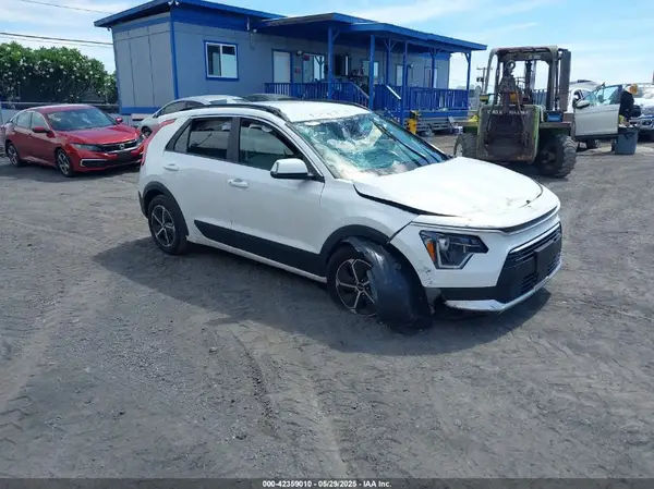 KNDCR3LE7R5187474 2024 KIA NIRO - Image 1