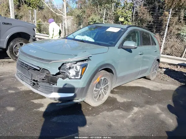 KNDCR3LE8P5036611 2023 KIA NIRO - Image 2