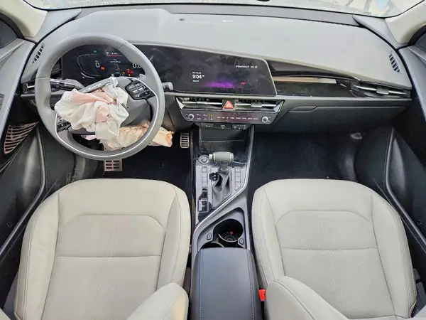KNDCR3LE8P5037533 2023 KIA NIRO - Image 8