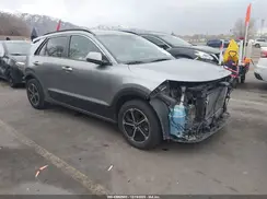 KNDCR3LE8P5042201 2023 KIA NIRO