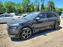 KNDCR3LE8P5042215 2023 KIA NIRO