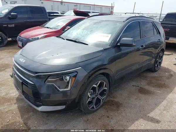KNDCR3LE8P5049665 2023 KIA NIRO - Image 2