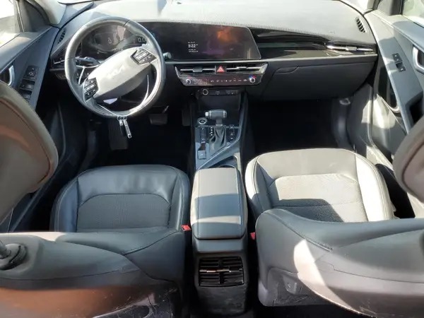 KNDCR3LE8P5053683 2023 KIA NIRO - Image 8