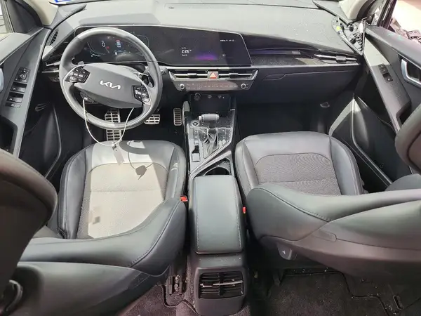 KNDCR3LE8P5057152 2023 KIA NIRO - Image 8