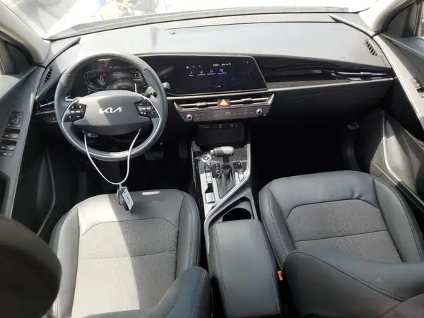 KNDCR3LE8P5063923 2023 KIA NIRO - Image 8