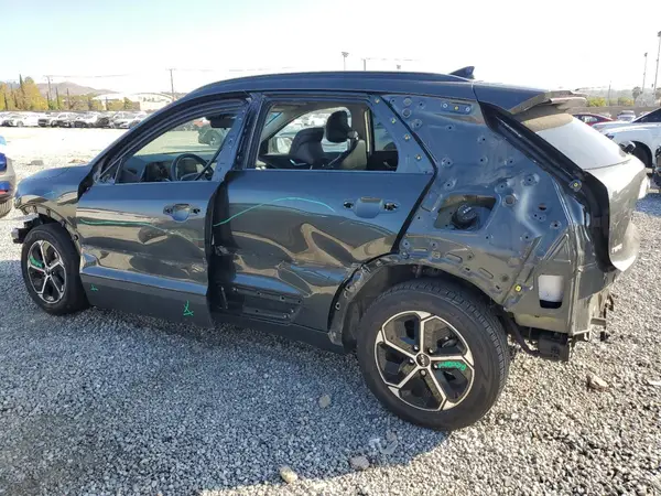 KNDCR3LE8P5073822 2023 KIA NIRO - Image 2