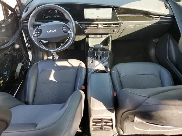 KNDCR3LE8P5073822 2023 KIA NIRO - Image 8