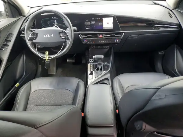 KNDCR3LE8P5078129 2023 KIA NIRO - Image 8