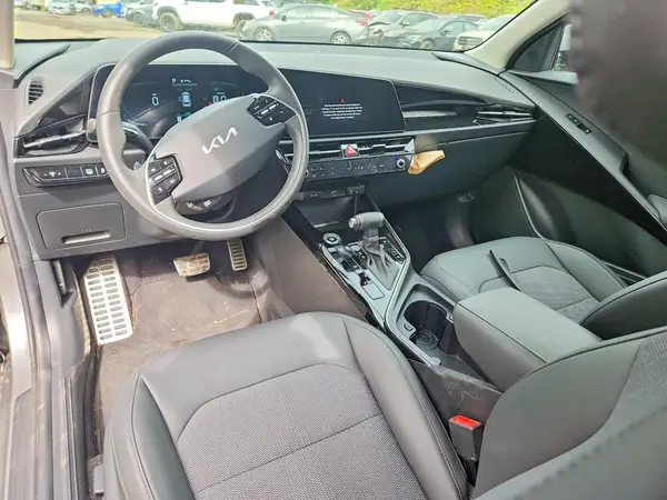 KNDCR3LE8P5099403 2023 KIA NIRO - Image 8